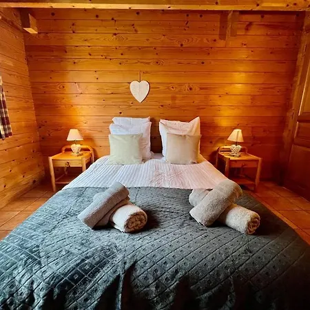 Chalet Baudelaire, Beau Et Authentique